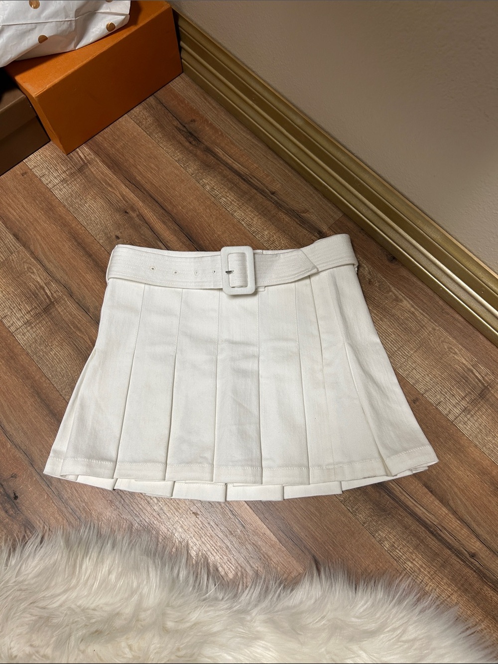cinq a sept White Pleated Mini Skirt with Self Belt